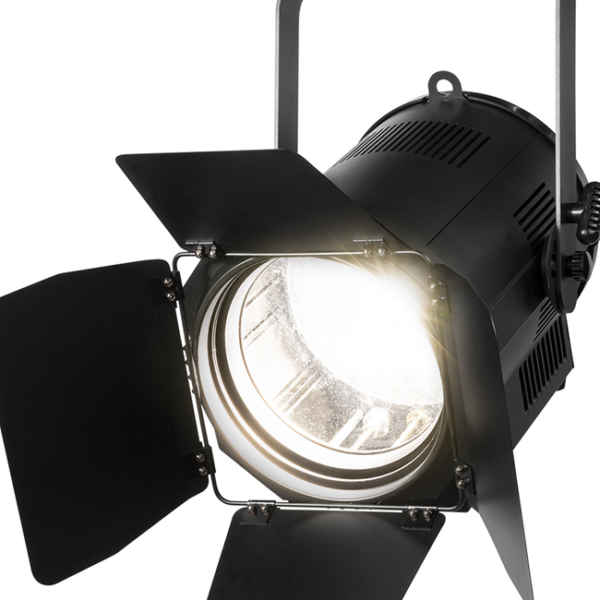 BTF200Z Fresnel Zoom LED White 3200k - Image 3